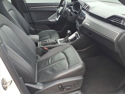 2023 Audi Q3 S line Premium