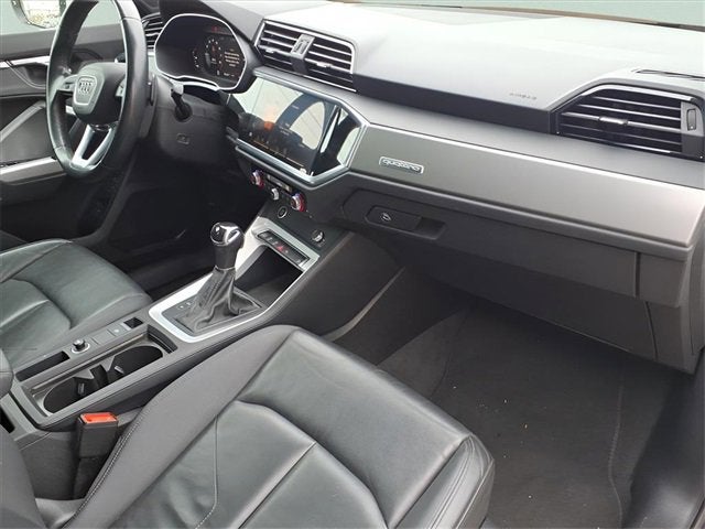 2023 Audi Q3 S line Premium