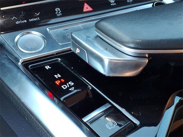 2019 Audi e-tron Premium Plus