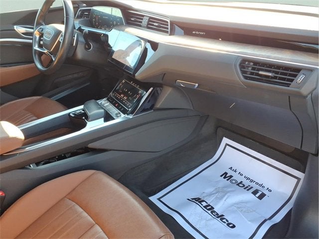 2019 Audi e-tron Premium Plus