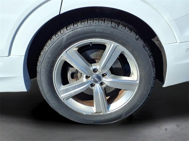 2019 Audi e-tron Premium Plus