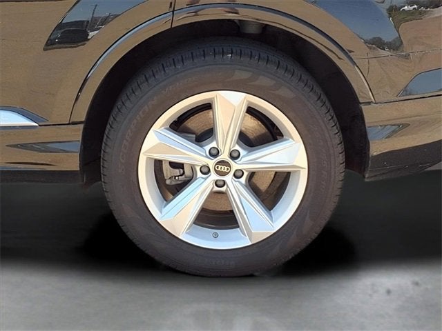 2024 Audi Q7 Premium Plus