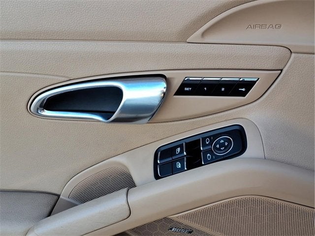 2015 Porsche Boxster Y