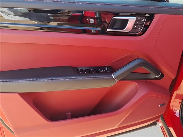 2023 Porsche Cayenne C