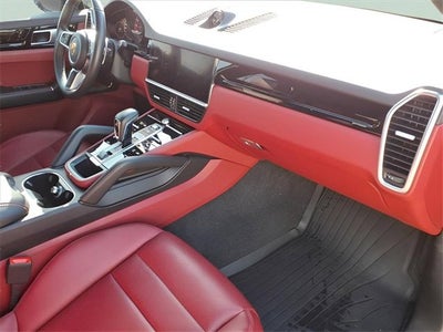 2023 Porsche Cayenne C