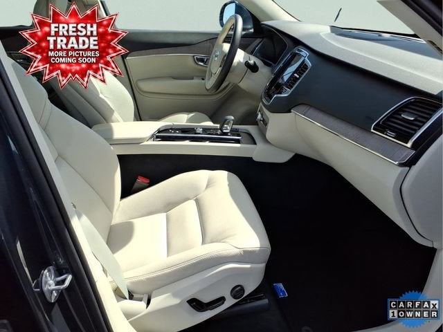 2024 Volvo XC90 Plus Bright Theme