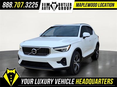 2023 Volvo XC40 Plus Bright Theme