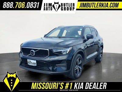 2023 Volvo XC40 Core