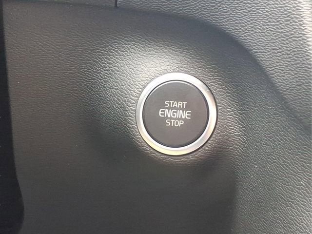 2023 Volvo XC40 Core
