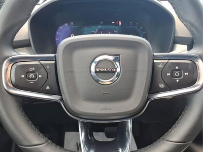 2023 Volvo XC40 Core