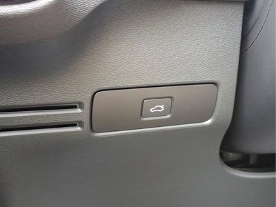 2023 Volvo XC40 Core