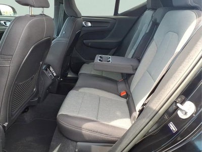 2023 Volvo XC40 Core