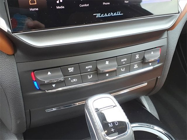 2022 Maserati Ghibli Modena