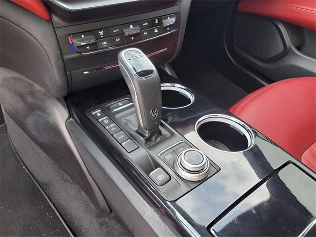 2022 Maserati Ghibli Modena Q4