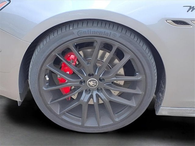 2022 Maserati Ghibli Modena Q4