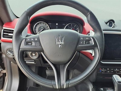 2022 Maserati Ghibli Modena Q4