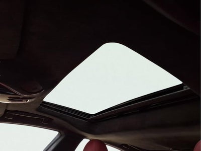 2022 Maserati Ghibli Modena Q4