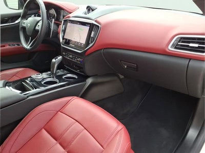 2022 Maserati Ghibli Modena Q4