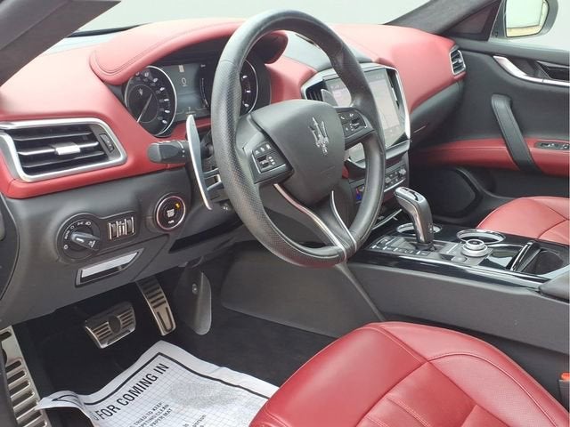 2022 Maserati Ghibli Modena Q4