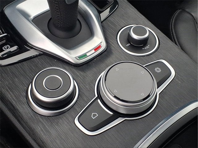 2023 Alfa Romeo Stelvio Sprint AWD