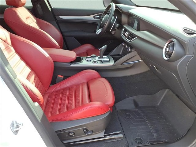 2024 Alfa Romeo Stelvio Veloce AWD