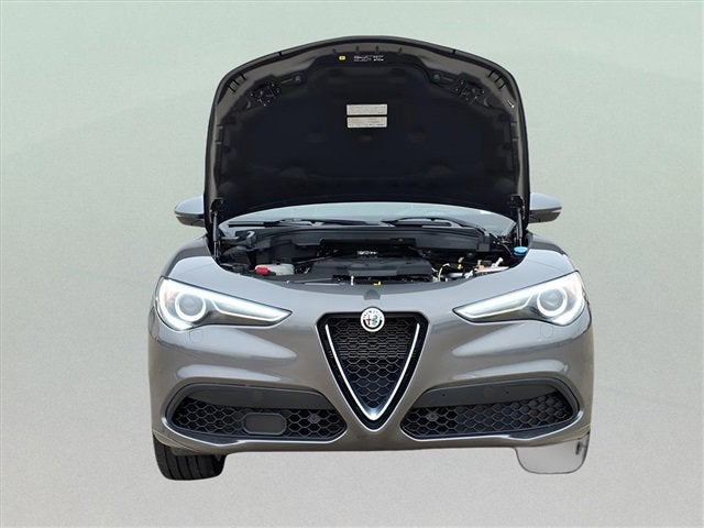 2023 Alfa Romeo Stelvio Lusso AWD