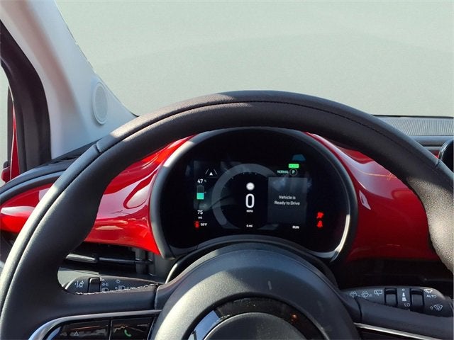 2025 FIAT 500e INSPI(RED) FWD