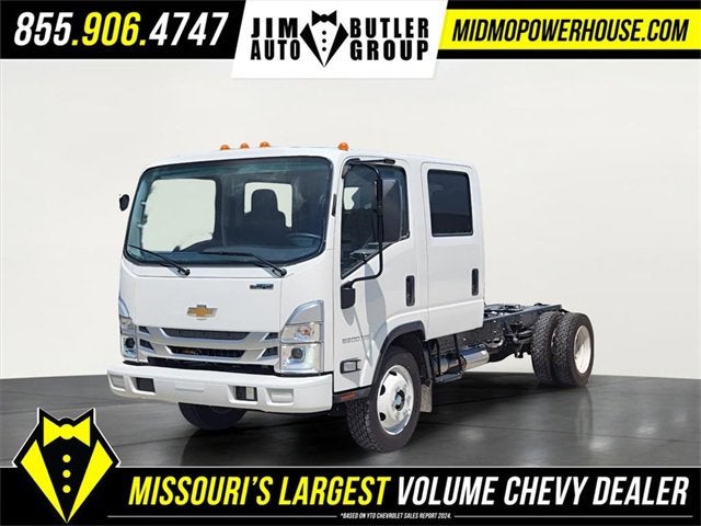 2025 Chevrolet Low Cab Forward 5500 XG Base