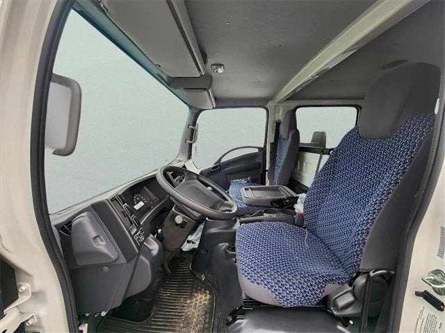 2025 Chevrolet Low Cab Forward 5500 XG Base